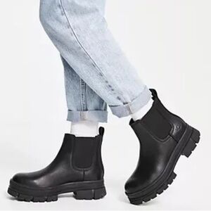 UGG Ashton Chelsea Waterproof Boots